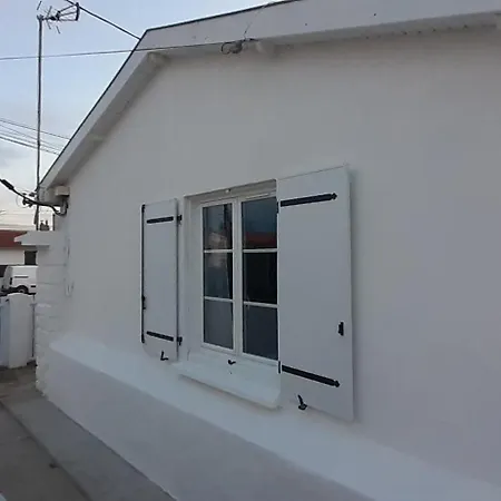 Maison Pour 2 A 4 Personnes Avec Jardin Proche De La Et Des Commerces Royan