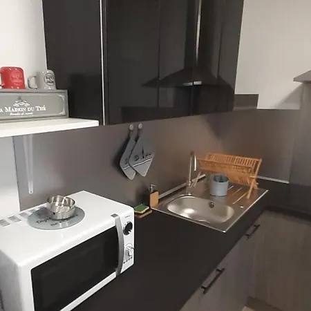 Maison Pour 2 A 4 Personnes Avec Jardin Proche De La Et Des Commerces בית נופש *