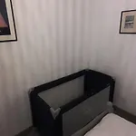 Maison Pour 2 A 4 Personnes Avec Jardin Proche De La Et Des Commerces بيت للعطل