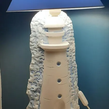 Maison Pour 2 A 4 Personnes Avec Jardin Proche De La Et Des Commerces