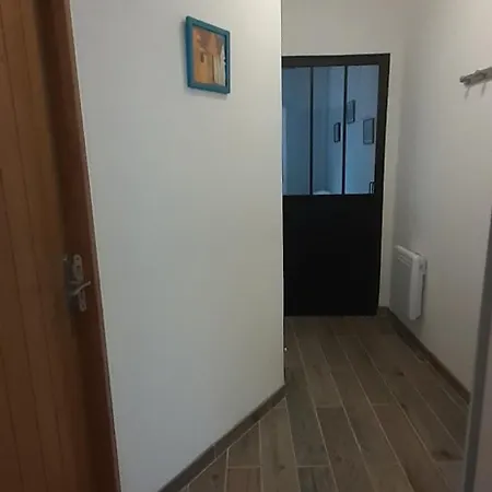 Holiday home Maison Pour 2 A 4 Personnes Avec Jardin Proche De La Et Des Commerces *